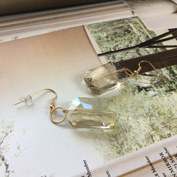 Park Lane Vintage Crystal Drop Earrings - Picture 3 of 6